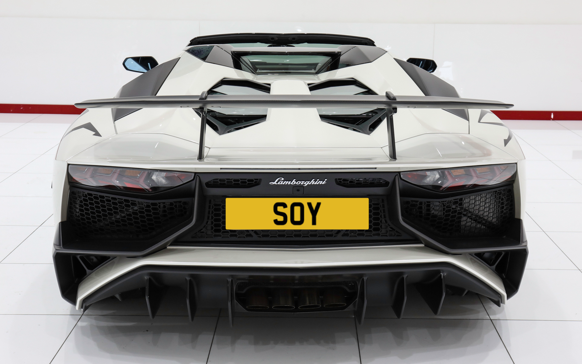 Lamborghini Hire Birmingham Aventador Hire Luton Leicester